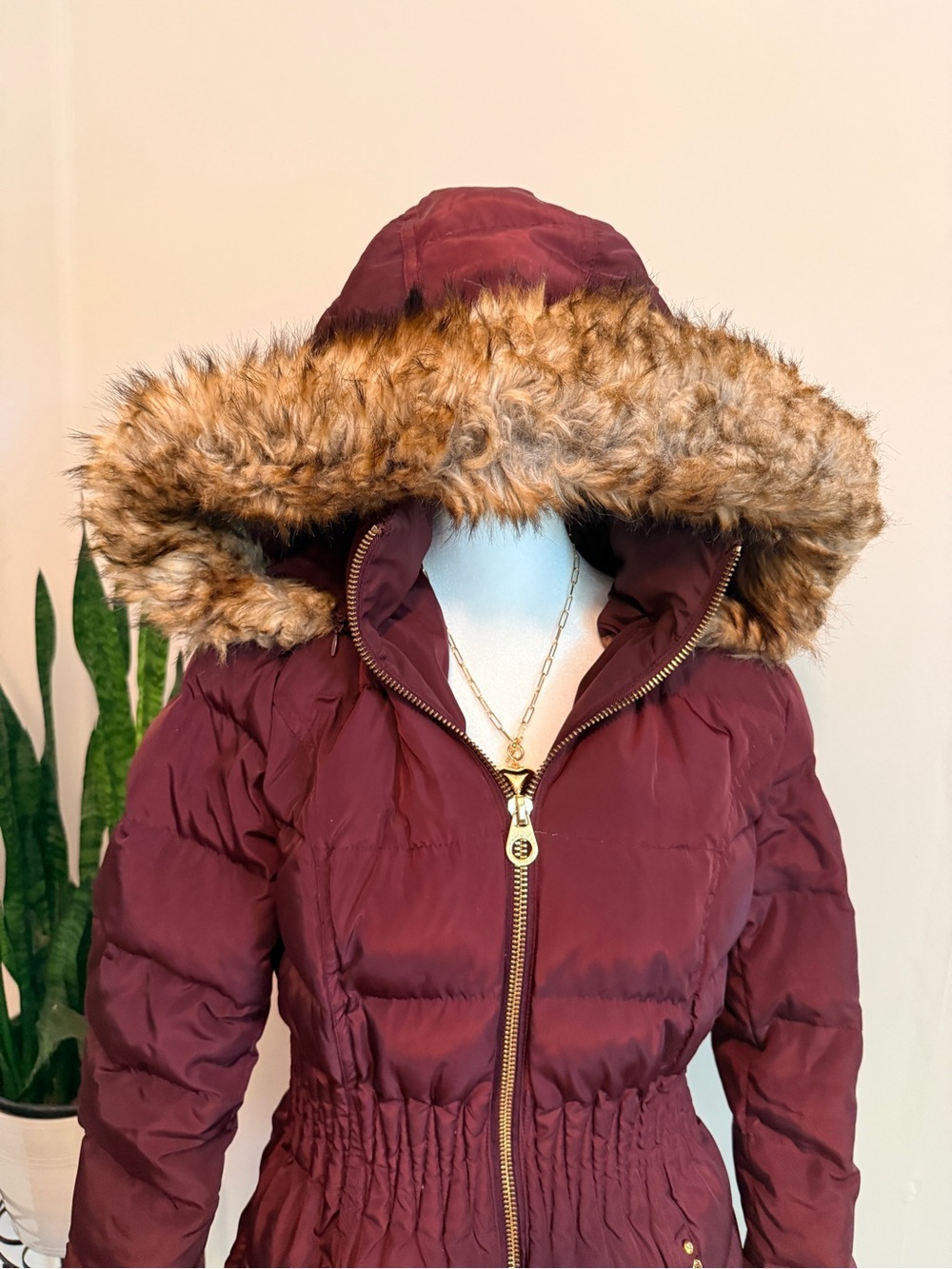 Laundry By Shelli Segal | Burgundy Faux-Fur Trim Puffer Coat - Picture 3 of 12
